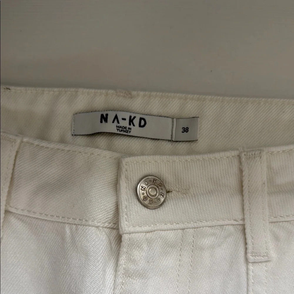 NA-KD White Utility Trousers - Picture 3 of 7